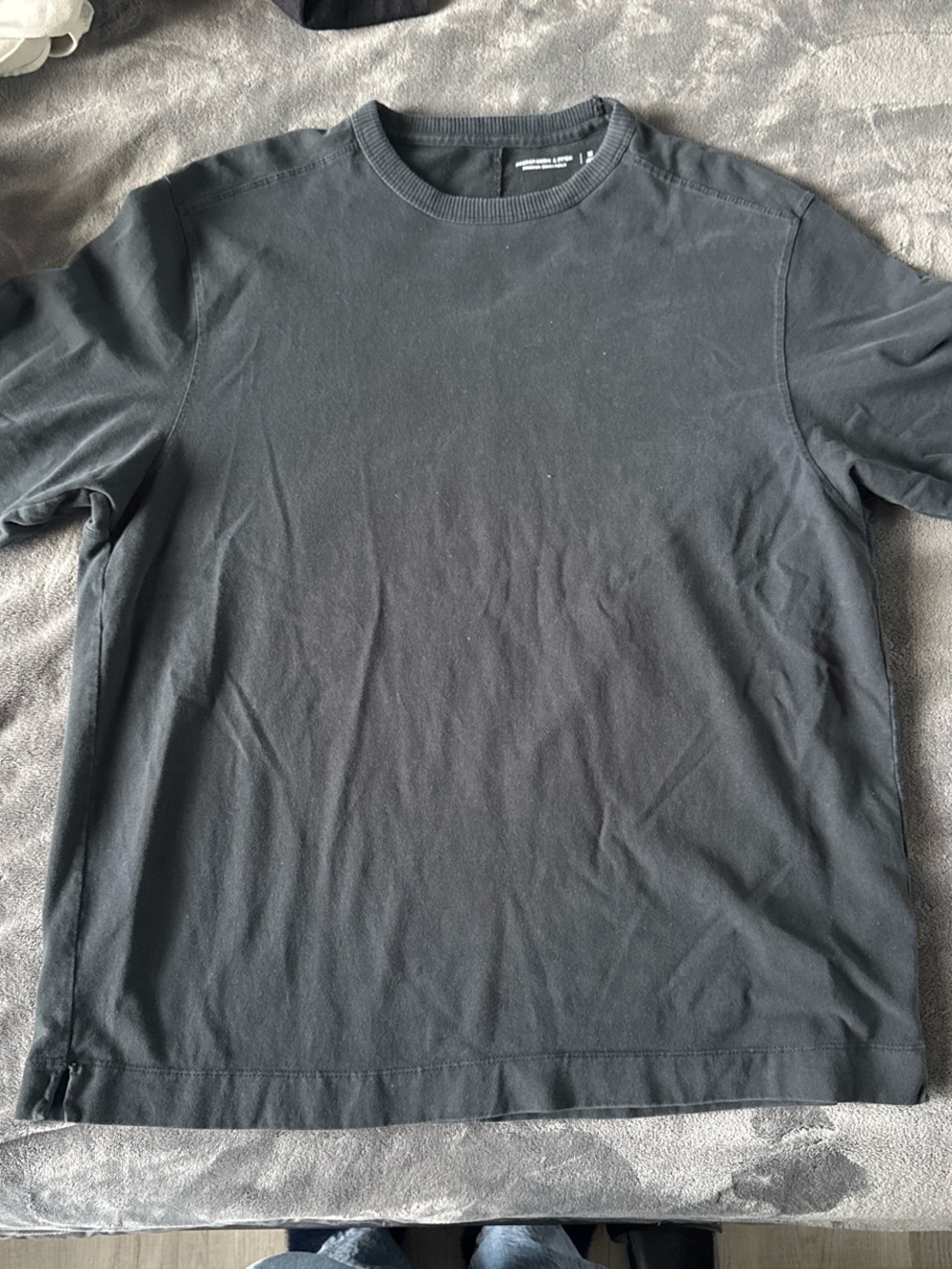 Abercrombie men’s premium essentials tee shirt